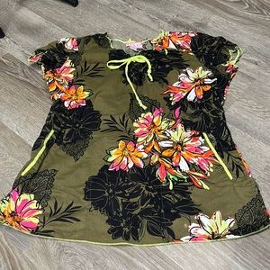 Koi great condition scrub top